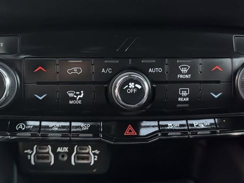 Used 2021 Dodge Durango SXT image 29