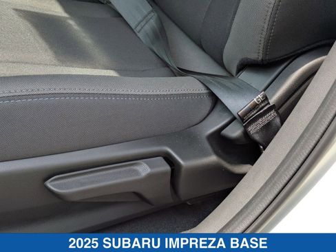 Certified 2025 Subaru Impreza 2.0i image 26