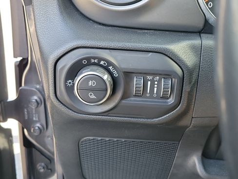 Used 2022 Jeep Gladiator Sport AWD/4WD image 30