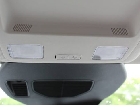 Used 2022 Ford Escape SE w/ Convenience Package FWD image 30