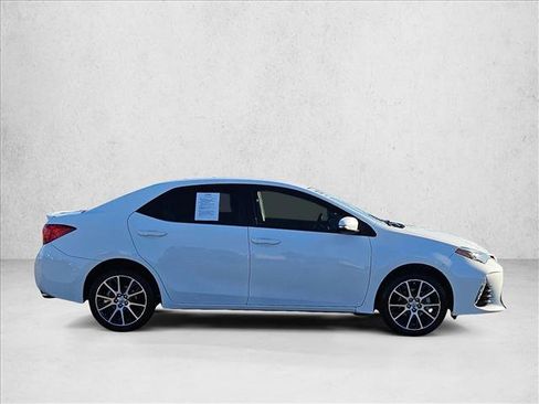 Used 2019 Toyota Corolla SE image 4