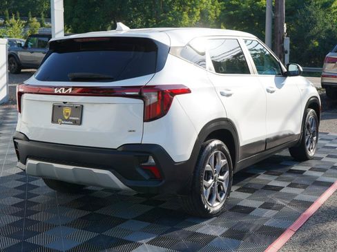 Used 2024 Kia Seltos LX AWD/4WD image 14