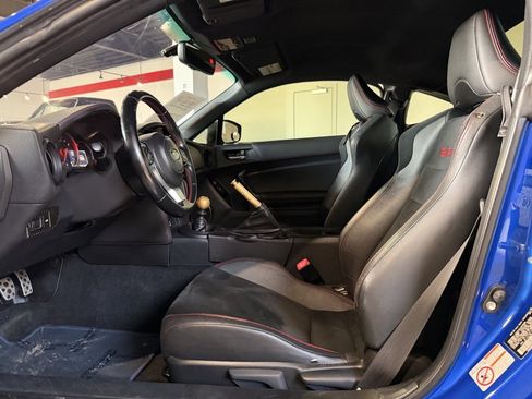 Used 2017 Subaru BRZ Limited w/ Popular Package #3 image 10