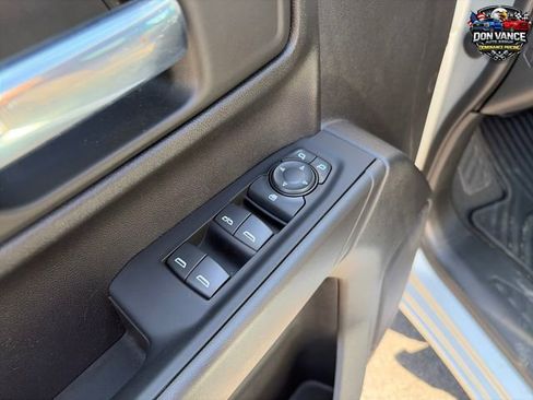 Used 2022 Chevrolet Silverado 1500 Custom Trail Boss AWD/4WD image 12