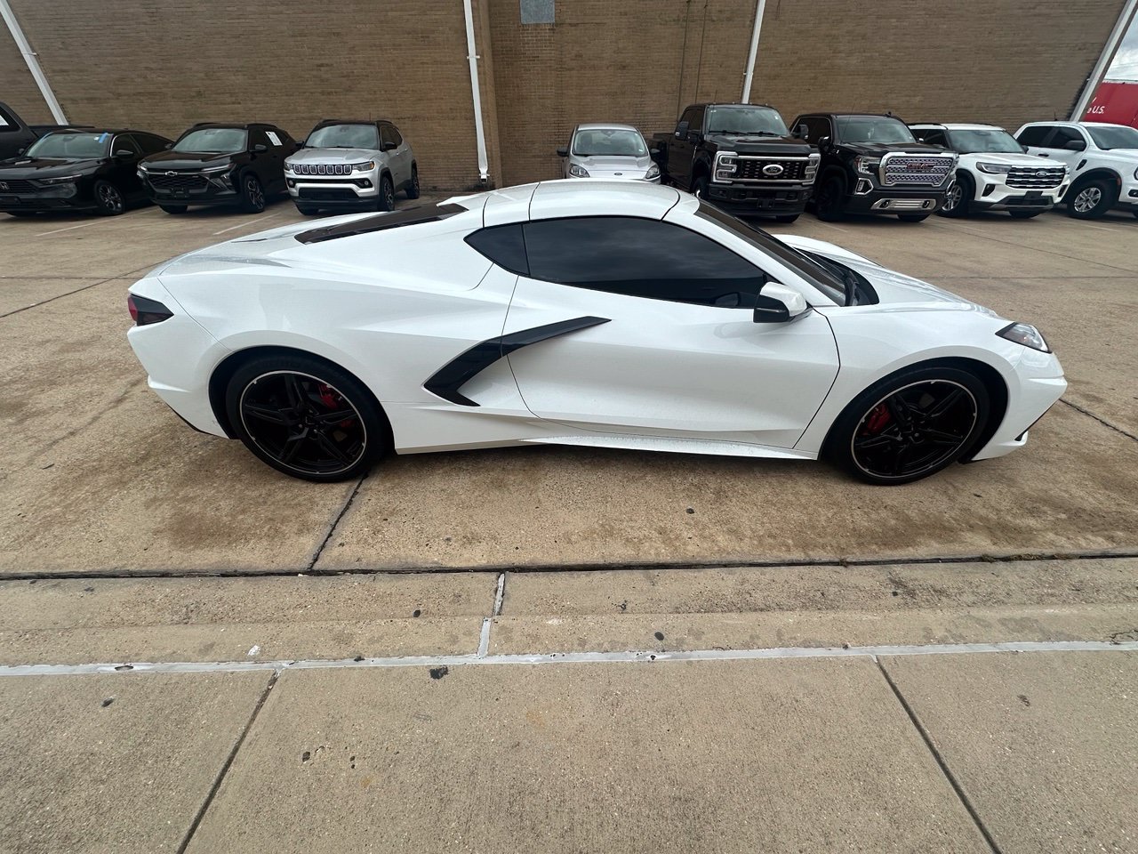 Used 2024 Chevrolet Corvette Stingray Coupe w/ 1LT RWD image 12