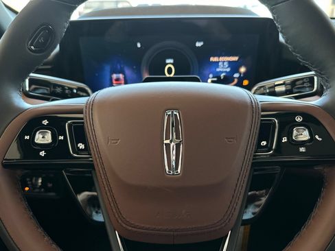 New 2026 Lincoln Aviator Reserve w/ Illumination Package RWD image 24