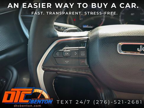 Used 2025 Jeep Grand Cherokee Altitude AWD/4WD image 14