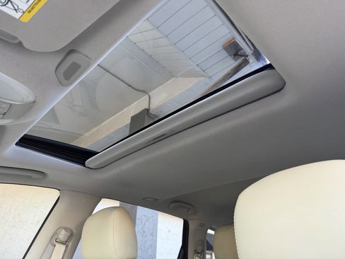 Used 2018 INFINITI QX60 Base 4dr SUV image 14