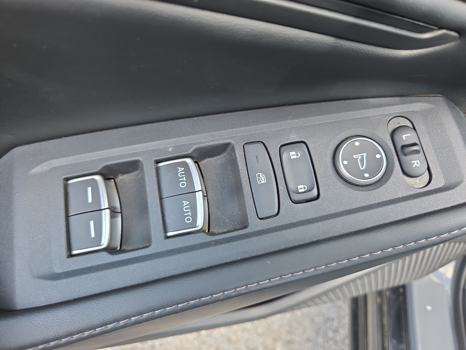 Used 2024 Honda Accord Sport image 15