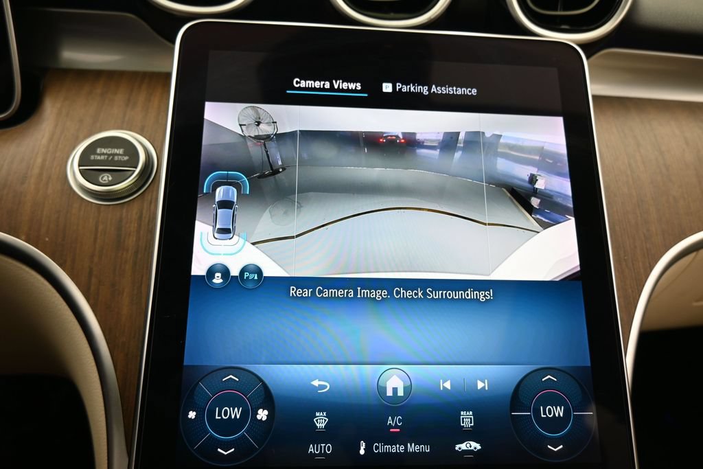 Used 2025 Mercedes-Benz C 300 Sedan image 23