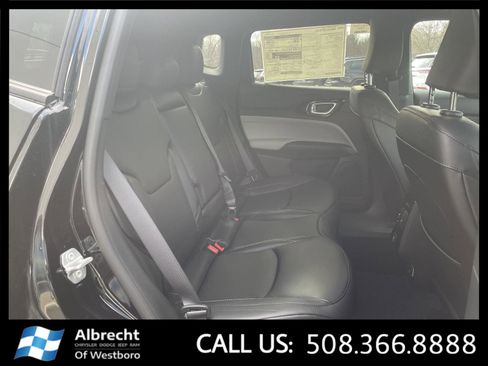 New 2026 Jeep Compass Limited image 14