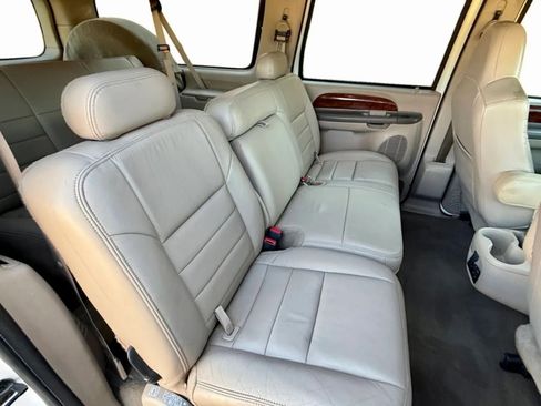 Used 2002 Ford Excursion Limited image 21