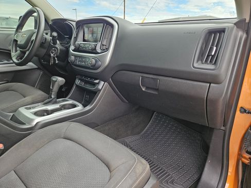 Used 2017 Chevrolet Colorado LT image 28