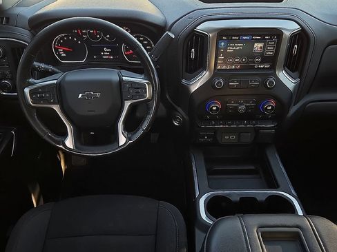 Used 2020 Chevrolet Silverado 1500 LT Trail Boss AWD/4WD image 10