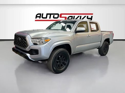 Used 2023 Toyota Tacoma SR AWD/4WD image 3