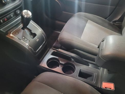 Used 2017 Jeep Patriot Latitude FWD image 26