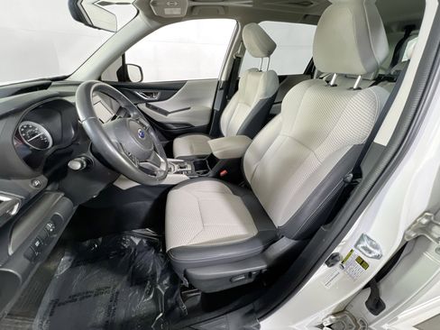 Used 2023 Subaru Forester Premium image 20