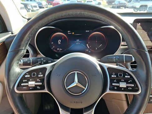 Used 2021 Mercedes-Benz GLC 300 4MATIC image 24
