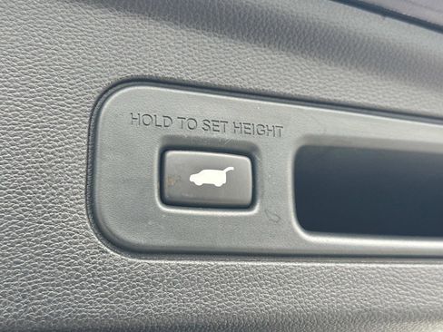 Certified 2024 Acura MDX SH-AWD w/ Technology Package image 17