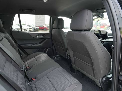 Used 2026 Chevrolet Equinox LT AWD/4WD image 25