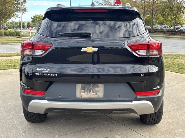 Used 2022 Chevrolet TrailBlazer LT w/ Convenience Package FWD image 3
