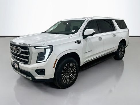 Used 2025 GMC Yukon XL Elevation w/ Technology Package RWD image 3
