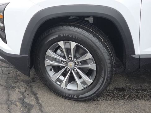 New 2026 Chevrolet Equinox LT FWD image 23