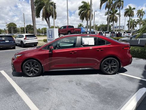 Used 2026 Toyota Corolla SE FWD image 5