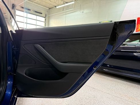 Used 2019 Tesla Model 3 Standard Range Plus image 21