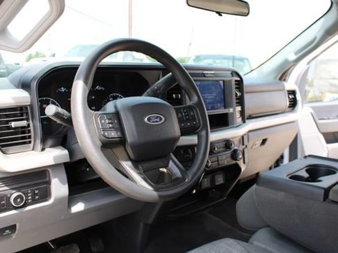 Used 2025 Ford F250 XLT AWD/4WD image 14
