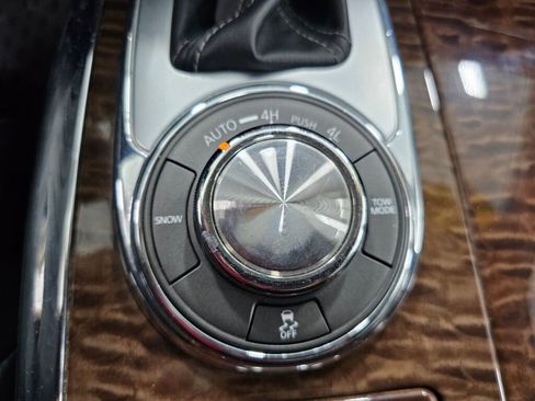 Used 2020 Nissan Armada SL w/ Premium Package image 30