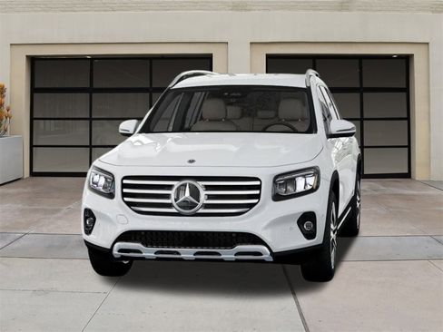 New 2025 Mercedes-Benz GLB 250 image 32