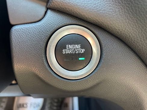 Used 2024 Chevrolet Equinox LT w/ LPO, Floor Liner Package FWD image 21