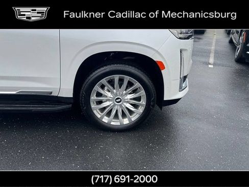 Used 2024 Cadillac Escalade ESV Premium Luxury AWD/4WD image 37