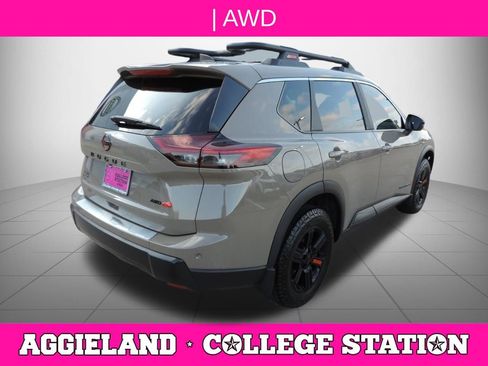 Certified 2025 Nissan Rogue SV w/ Rock Creek Premium Package AWD/4WD image 4