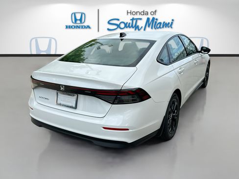 New 2025 Honda Accord SE image 6