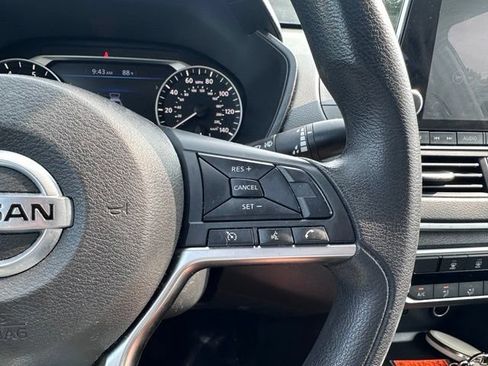 Used 2020 Nissan Altima 2.5 S FWD image 15