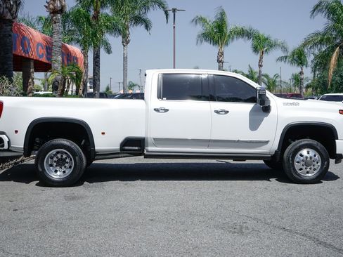 Used 2024 Chevrolet Silverado 3500 High Country w/ High Country Premium Package AWD/4WD image 11