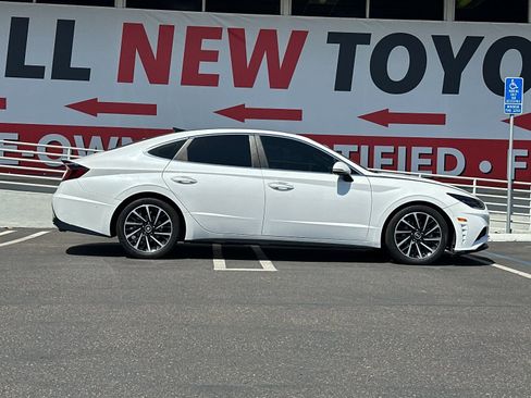 Used 2021 Hyundai Sonata Limited image 6