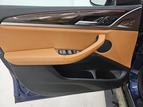 Used 2024 BMW X3 xDrive30i image 9