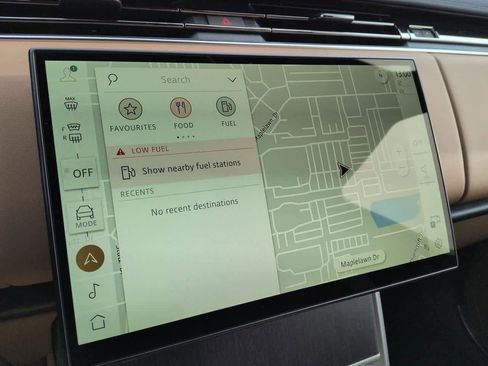 New 2026 Land Rover Range Rover SE image 29