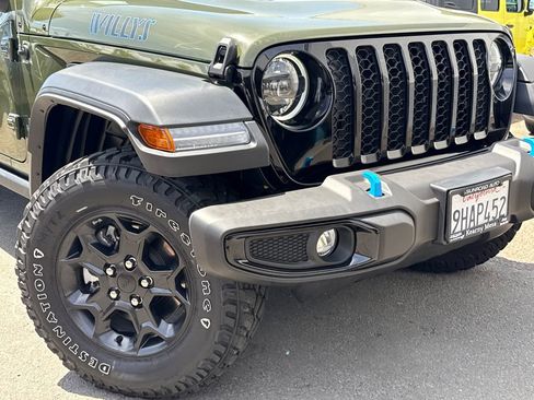 Certified 2023 Jeep Wrangler Unlimited w/ 8.4" Radio Group AWD/4WD image 6
