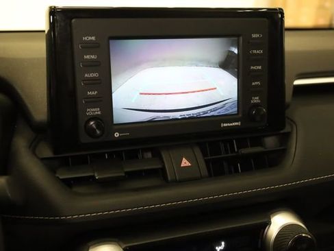 Used 2021 Toyota RAV4 XLE w/ XLE Grade Weather Package image 20