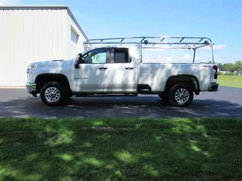 Used 2021 Chevrolet Silverado 2500 W/T w/ WT Convenience Package AWD/4WD image 3