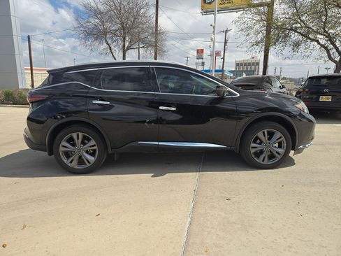 Used 2024 Nissan Murano Platinum w/ Cargo Package image 2