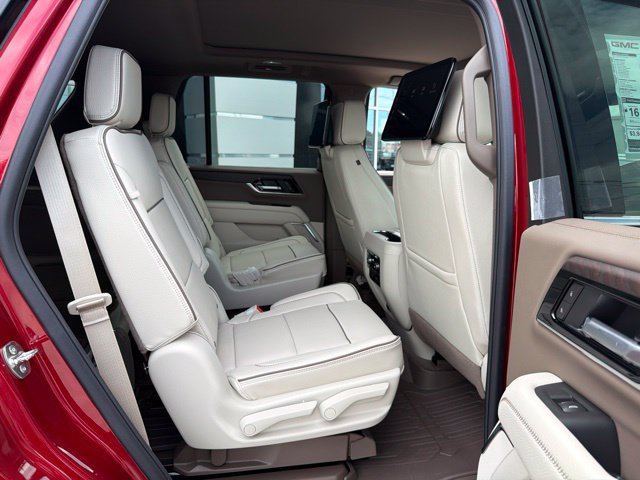 New 2026 GMC Yukon Denali w/ Denali Reserve Package AWD/4WD image 23