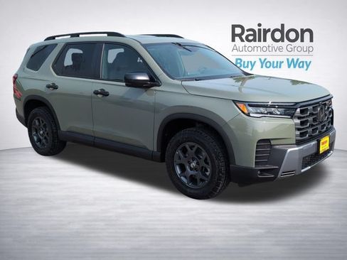 Used 2026 Honda Pilot TrailSport image 1