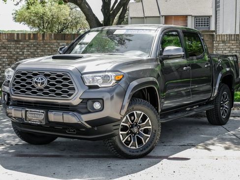 Used 2023 Toyota Tacoma TRD Sport AWD/4WD image 11