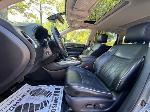 Used 2017 INFINITI QX60 Luxe w/ Deluxe Technology Package AWD/4WD image 44