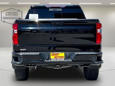 Used 2020 Chevrolet Silverado 1500 LT Trail Boss w/ Midnight Edition AWD/4WD image 6